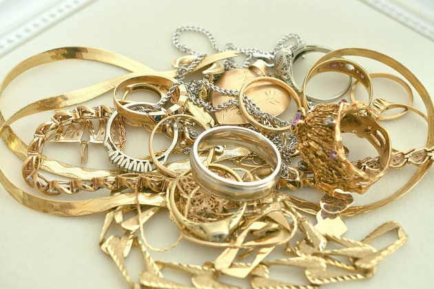 Les ventes de bijoux en or explosent